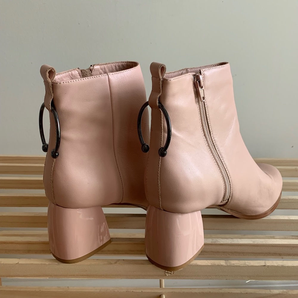 JAGGAR BLUSH ANKLE BOOTS